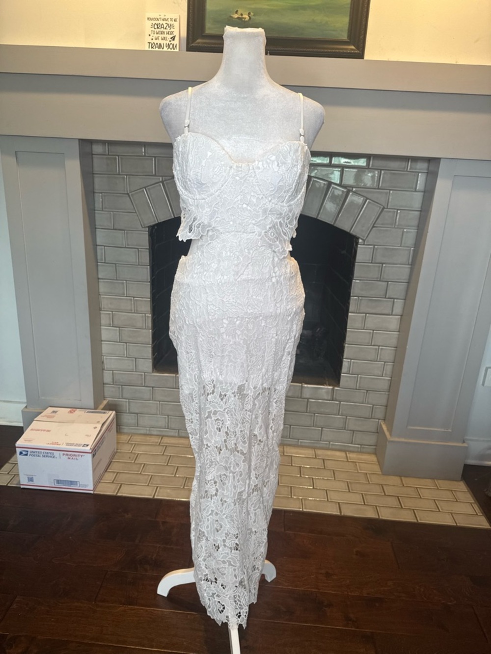 Amable Lace Cutout Midi Dress Sz Medium (read description) - NWT - Picture 5 of 8